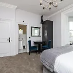Superb Marina Studio