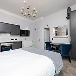 Superb Marina Studio